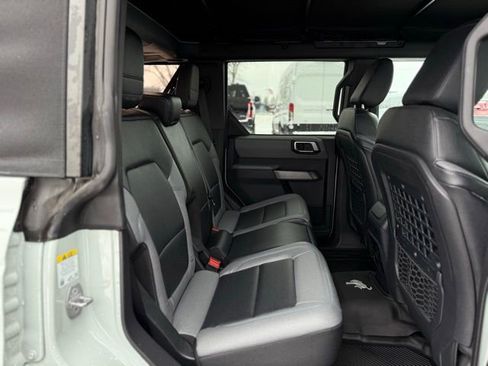 Used 2023 Ford Bronco Black Diamond image 17