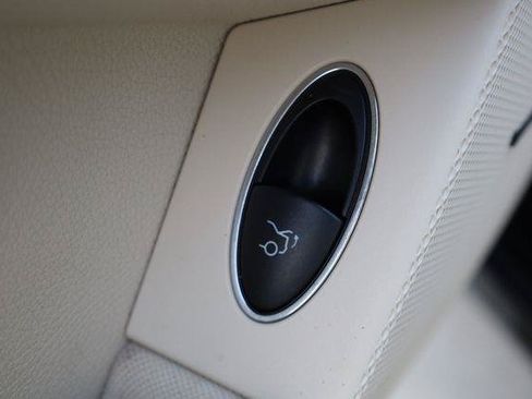 Used 2006 Mercedes-Benz E 350 4MATIC Sedan image 34