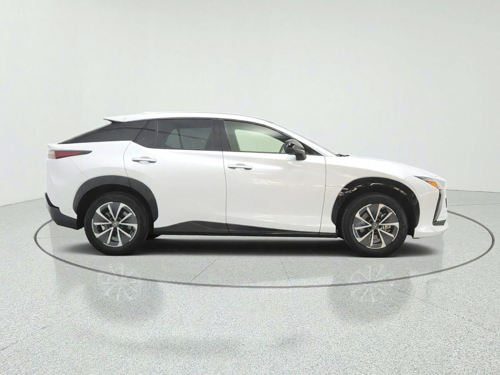 Used 2023 Lexus RZ 450e Premium w/ Technology Package AWD/4WD image 4