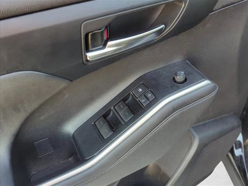 Certified 2022 Toyota Highlander XSE image 9