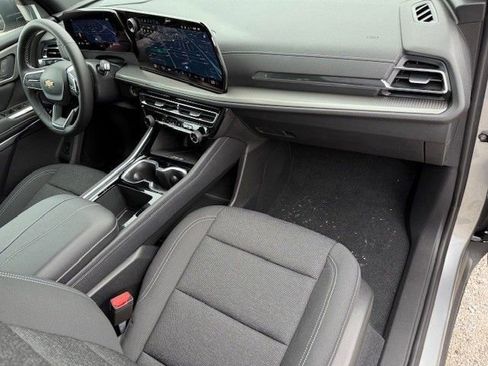 New 2026 Chevrolet Traverse LT w/ Driver Confidence Package image 18