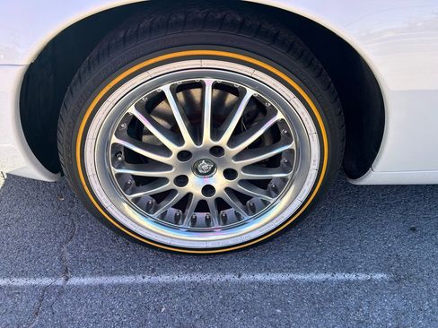 Used 1998 Jaguar XK8 Convertible RWD image 11