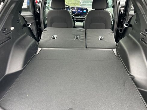 New 2026 Chevrolet Equinox EV LT image 27