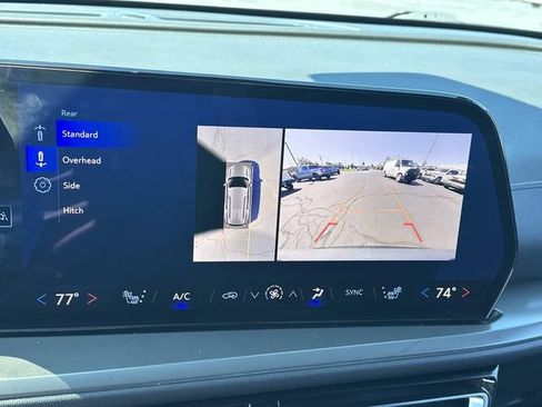 Certified 2024 Chevrolet Traverse LT w/ Trailering Package AWD/4WD image 13