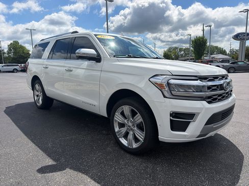 Used 2024 Ford Expedition Max Platinum AWD/4WD image 4