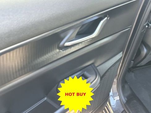 Used 2024 Jeep Grand Cherokee L Altitude AWD/4WD image 15