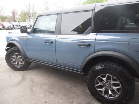 Used 2025 Ford Bronco Badlands AWD/4WD image 12