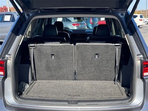 Used 2022 Volkswagen Atlas SEL image 14