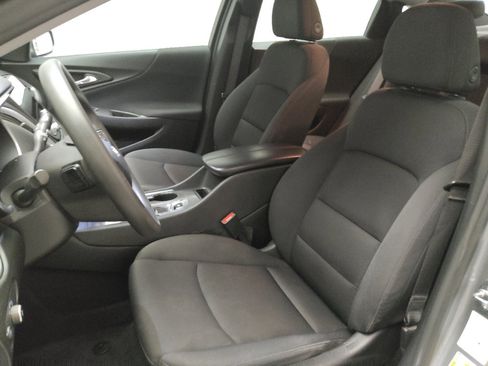 Used 2023 Chevrolet Malibu LT FWD image 17