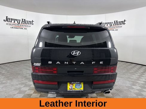 Used 2025 Hyundai Santa Fe SEL image 6
