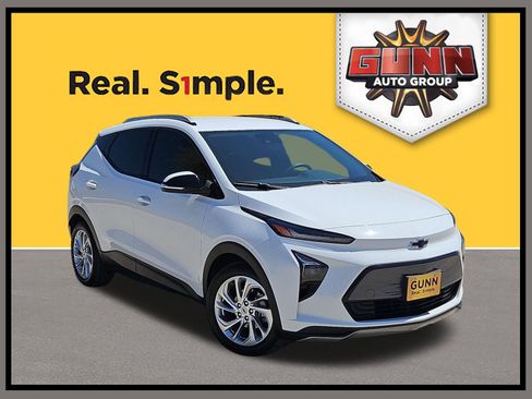 Certified 2022 Chevrolet Bolt EUV LT image 1