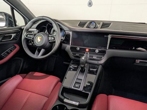 New 2026 Porsche Macan image 23