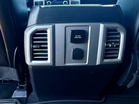 Used 2015 Ford F150 Lariat image 24