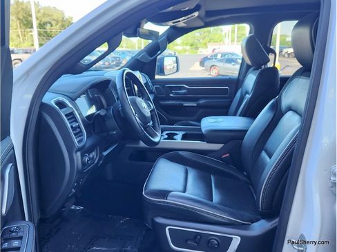 Used 2023 RAM 1500 Laramie AWD/4WD image 19