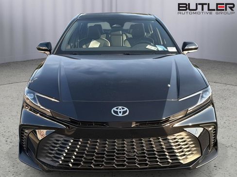 New 2026 Toyota Camry SE FWD image 9