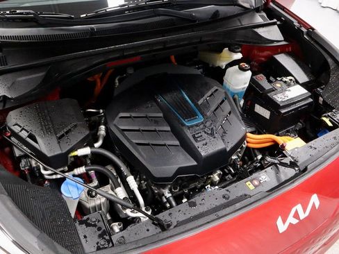 Used 2022 Kia Niro EX w/ Cold Weather Package image 16