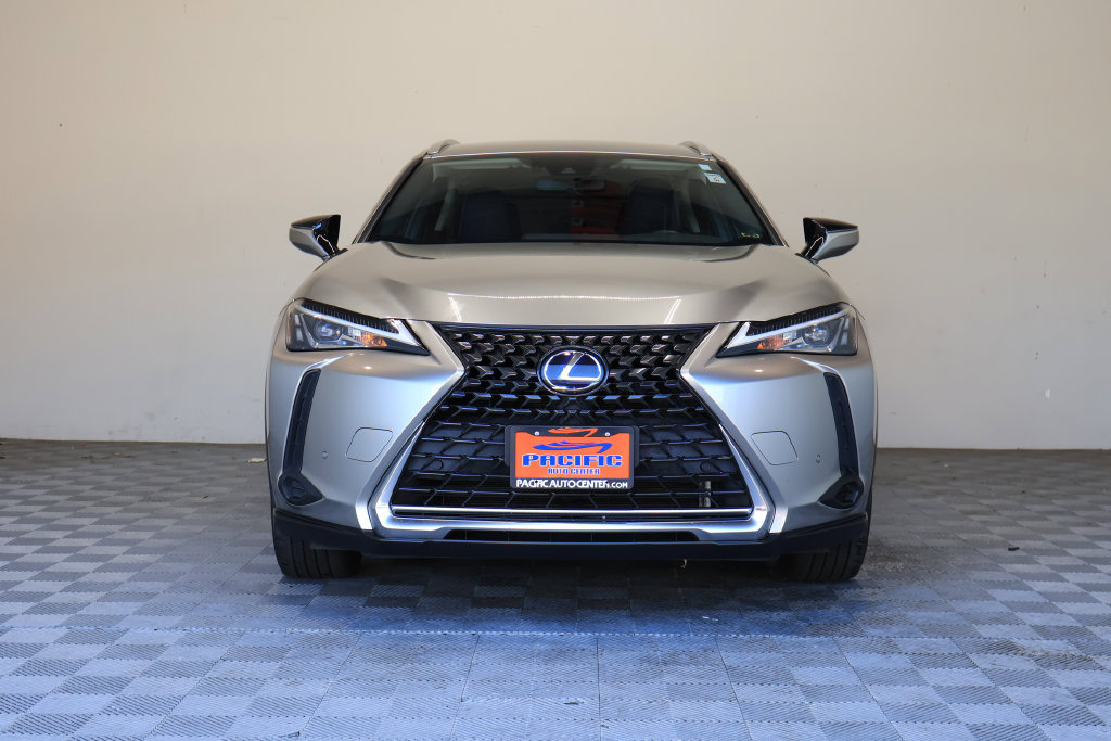 Used 2021 Lexus UX 250h w/ Accessory Package (Z1) AWD/4WD image 4
