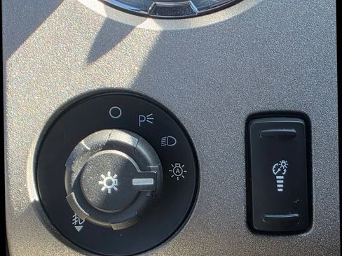 Used 2011 Ford F450 Lariat w/ Lariat Ultimate Pkg image 25