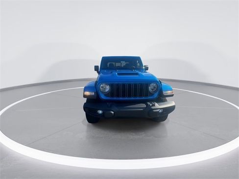 New 2025 Jeep Gladiator Sport image 3