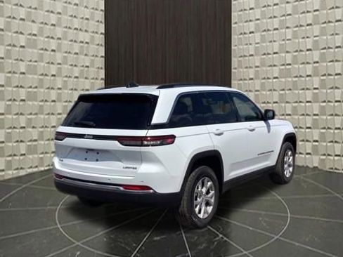 Certified 2023 Jeep Grand Cherokee Limited AWD/4WD image 4
