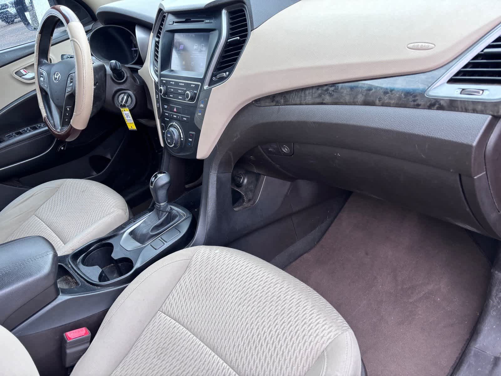 Used 2017 Hyundai Santa Fe Sport FWD image 9