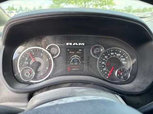 Used 2024 RAM 2500 Tradesman w/ Chrome Appearance Group AWD/4WD image 15