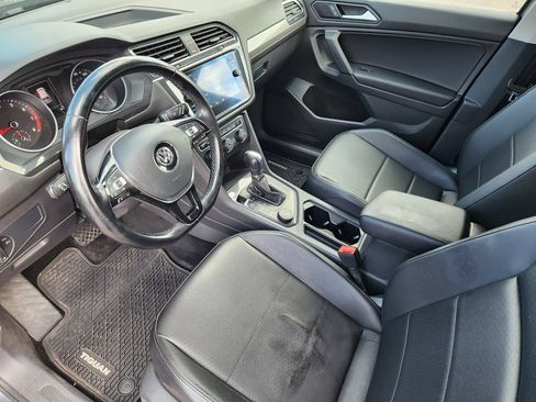 Used 2019 Volkswagen Tiguan SE AWD/4WD image 10