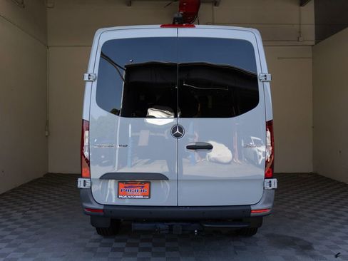 Used 2025 Mercedes-Benz Sprinter 2500 image 11