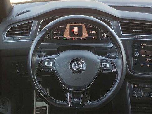 Used 2021 Volkswagen Tiguan SEL Premium R-Line image 28