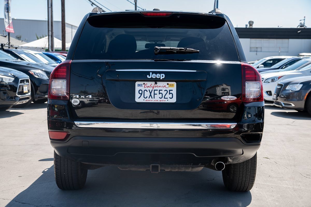 Used 2017 Jeep Compass High Altitude AWD/4WD image 12