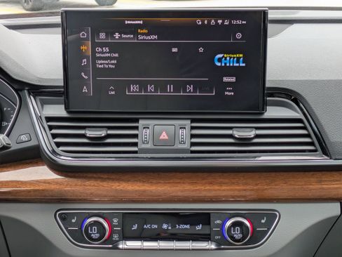 Used 2023 Audi Q5 2.0T Premium image 14