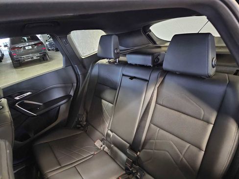 Used 2025 BMW X1 xDrive28i w/ Technology Package image 32