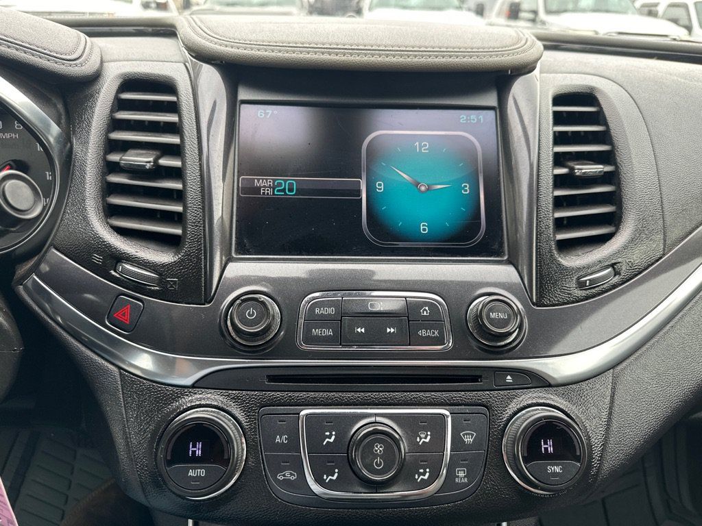 Used 2015 Chevrolet Impala LT FWD image 17