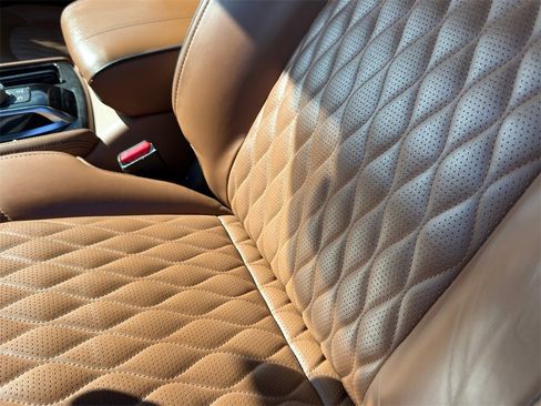 Used 2023 INFINITI QX80 Sensory w/ All-Season Package image 14