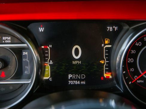 Used 2021 Jeep Wrangler Unlimited Rubicon AWD/4WD image 17