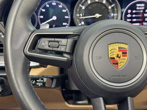 Used 2022 Porsche 911 Targa 4S w/ Premium Package image 21