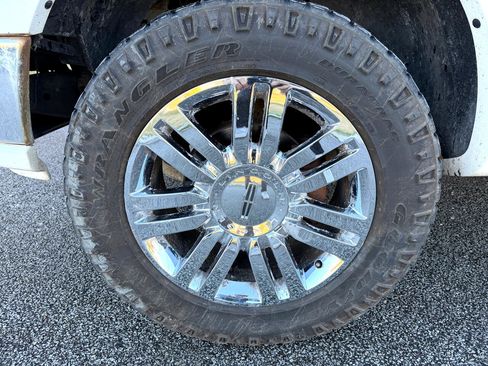 Used 2007 Lincoln Mark LT 4x4 image 19