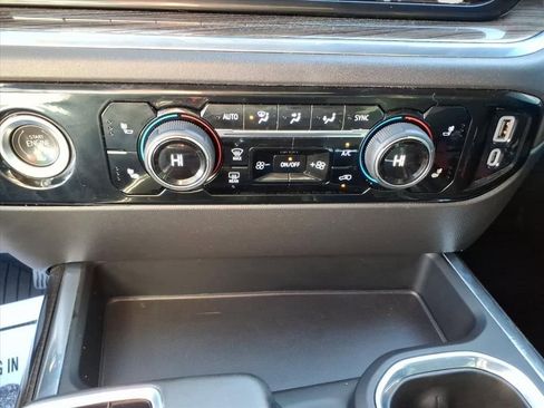 Used 2024 Chevrolet Silverado 1500 LT Trail Boss w/ LPO, Dark Essentials Package image 25