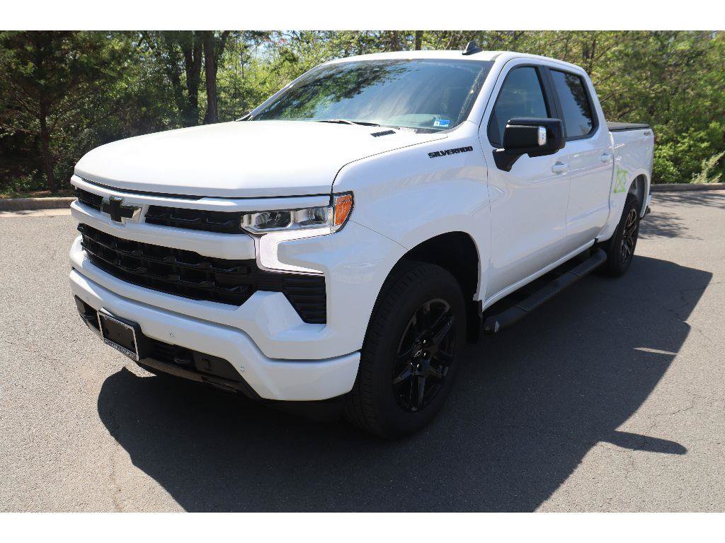 New 2026 Chevrolet Silverado 1500 RST w/ Safety Package AWD/4WD image 3