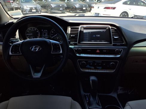 Used 2019 Hyundai Sonata SE FWD image 19