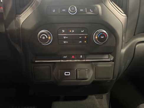 Used 2019 Chevrolet Silverado 1500 Custom w/ Custom Value Package AWD/4WD image 12