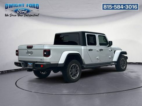 Used 2023 Jeep Gladiator Overland w/ Popular Equipment Package AWD/4WD image 5