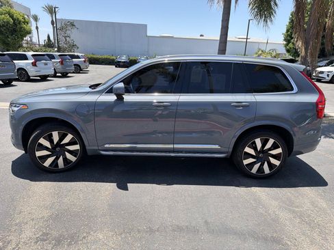 Certified 2023 Volvo XC90 T8 Ultimate w/ Lounge Package AWD/4WD image 8