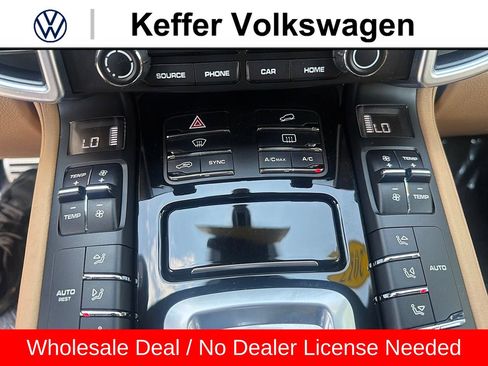 Used 2017 Porsche Cayenne S AWD/4WD image 21