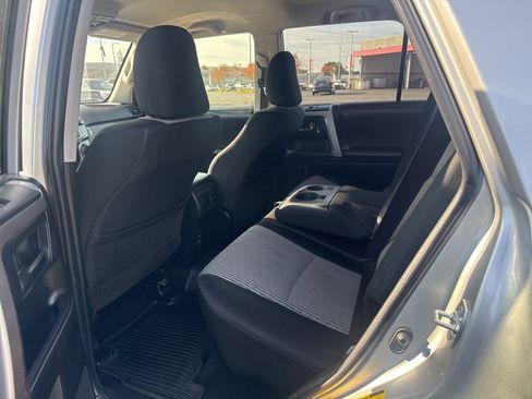 Used 2018 Toyota 4Runner SR5 image 6