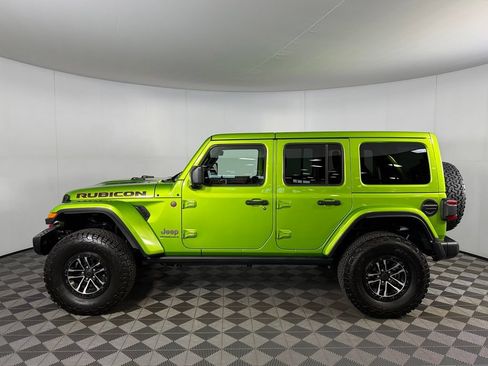 Certified 2025 Jeep Wrangler Unlimited Rubicon AWD/4WD image 9