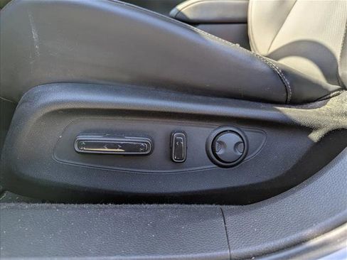 Used 2023 Honda Accord Touring image 11