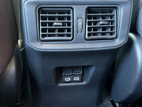 Used 2024 Toyota RAV4 SE image 13