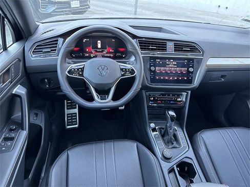 Certified 2024 Volkswagen Tiguan SE R-Line image 8