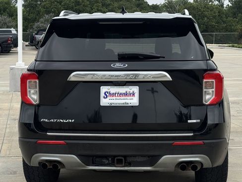 Used 2020 Ford Explorer Platinum w/ Premium Technology Package AWD/4WD image 5